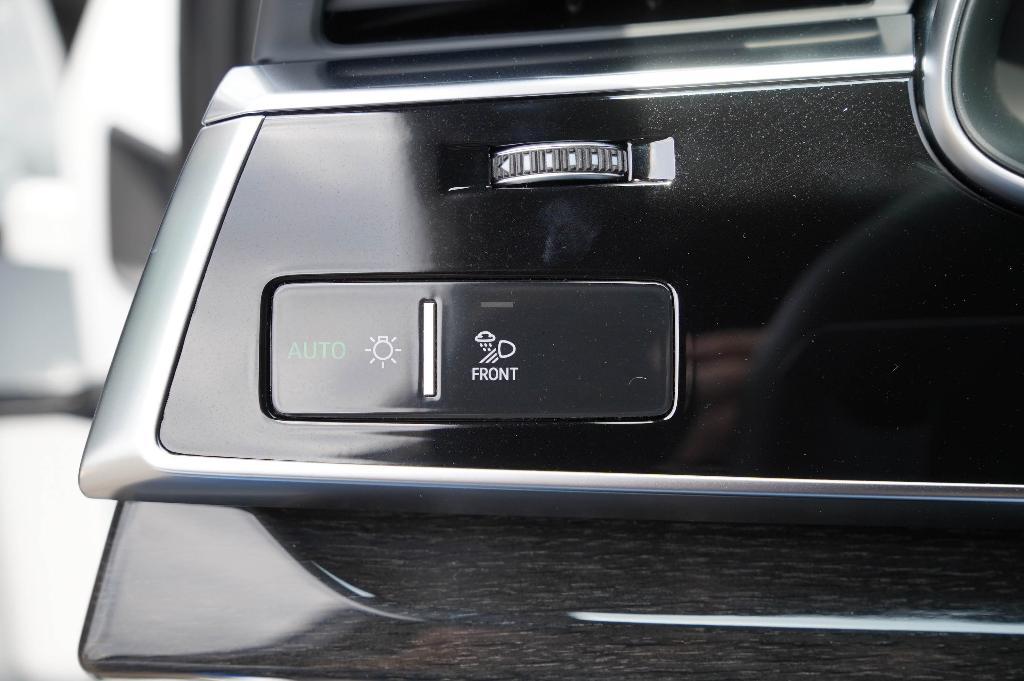 new 2025 Audi Q7 car, priced at $82,250