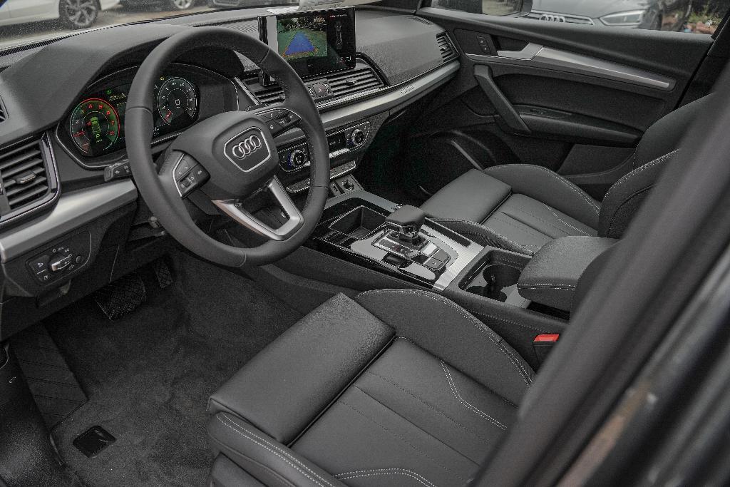 new 2025 Audi Q5 car, priced at $49,867