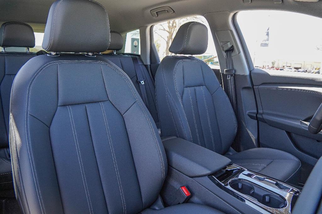 new 2025 Audi Q6 e-tron car, priced at $65,398