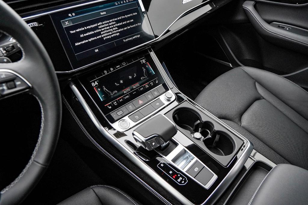 new 2025 Audi Q7 car, priced at $73,625