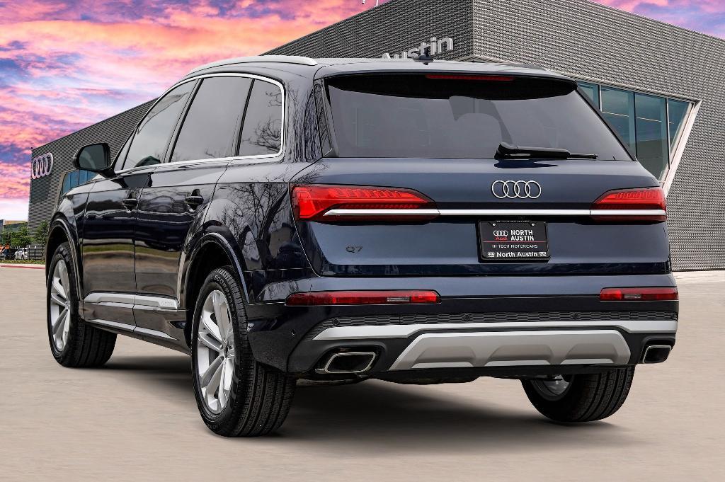 new 2025 Audi Q7 car, priced at $73,625