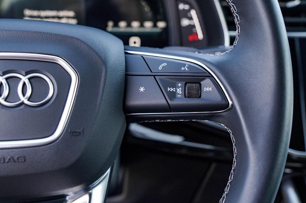 used 2025 Audi Q7 car, priced at $58,063