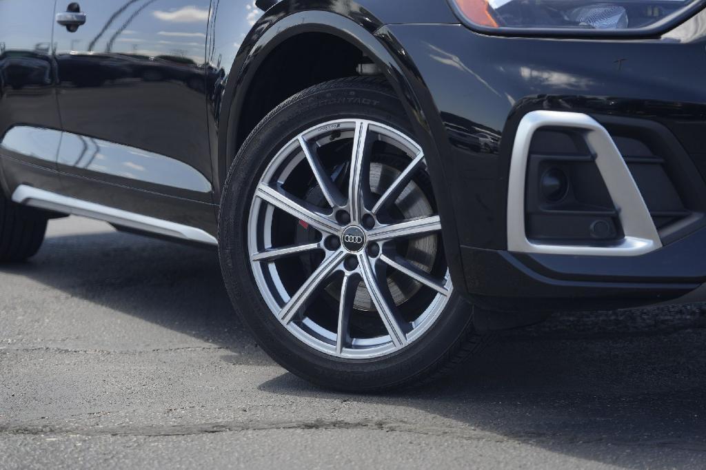 used 2022 Audi SQ5 car, priced at $39,682