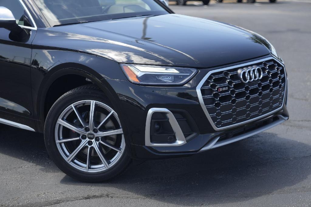 used 2022 Audi SQ5 car, priced at $39,682
