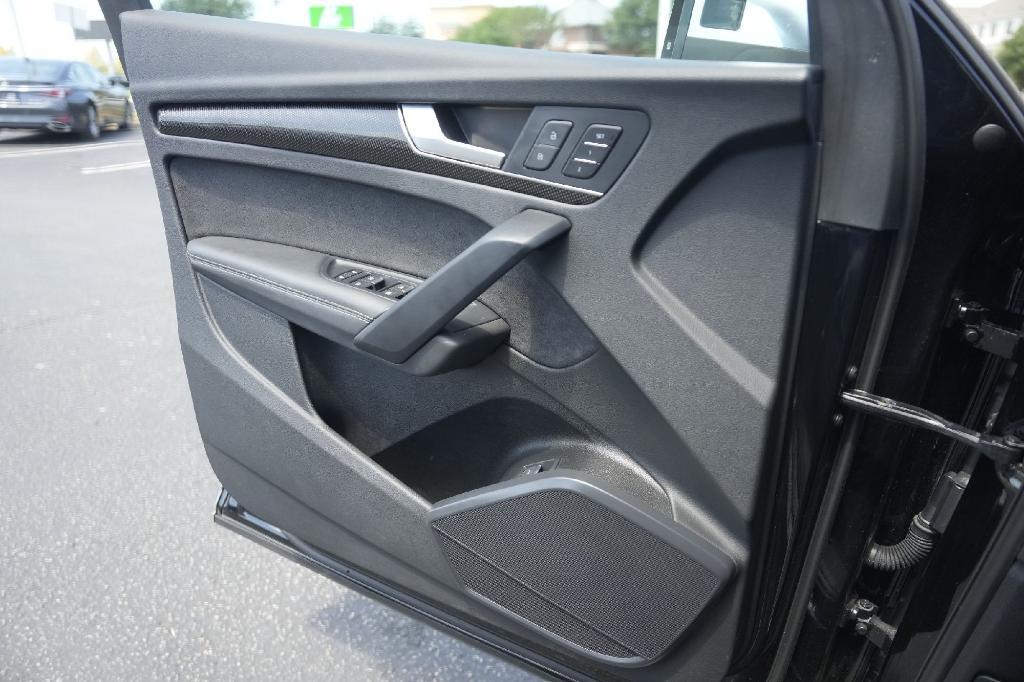 used 2022 Audi SQ5 car, priced at $39,682