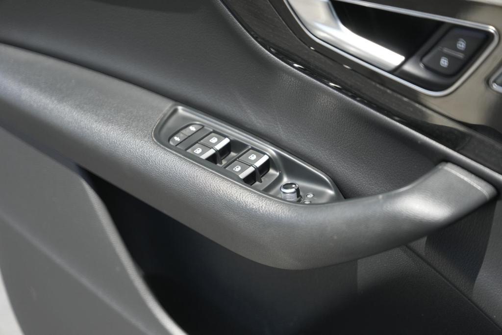 used 2019 Audi Q7 car, priced at $23,644