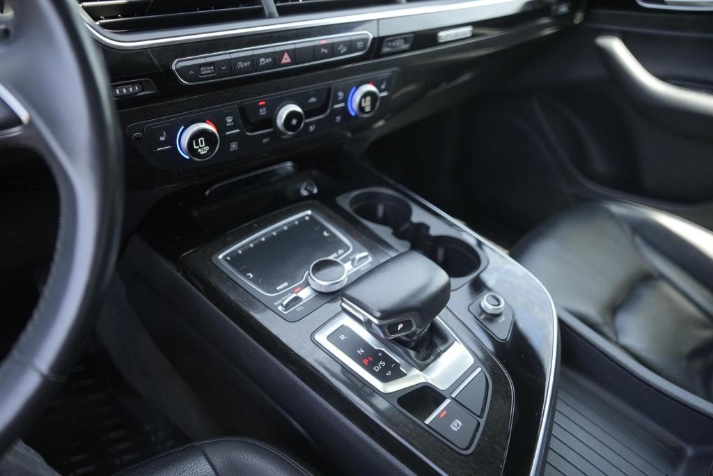 used 2019 Audi Q7 car, priced at $23,644