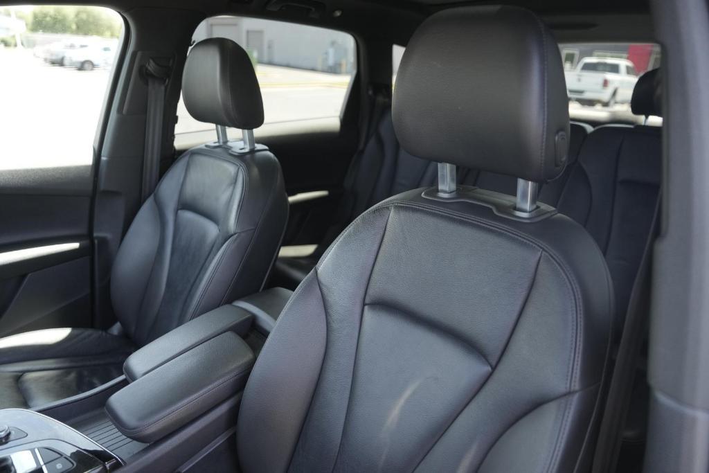 used 2019 Audi Q7 car, priced at $23,644