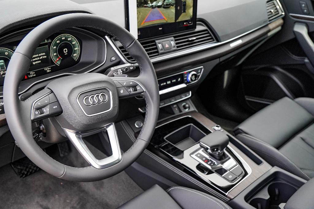 new 2025 Audi Q5 car, priced at $53,372