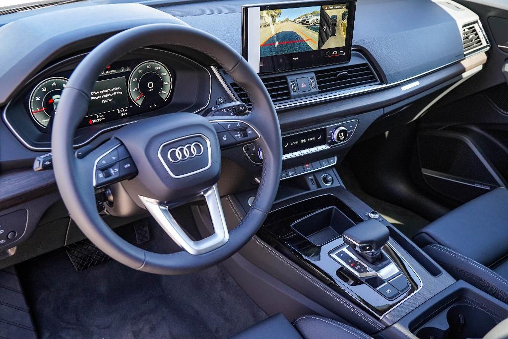 new 2025 Audi Q5 car, priced at $53,681