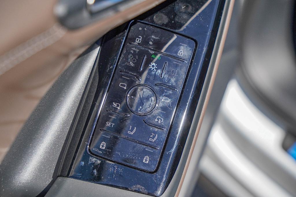 new 2025 Audi Q6 e-tron car, priced at $63,317
