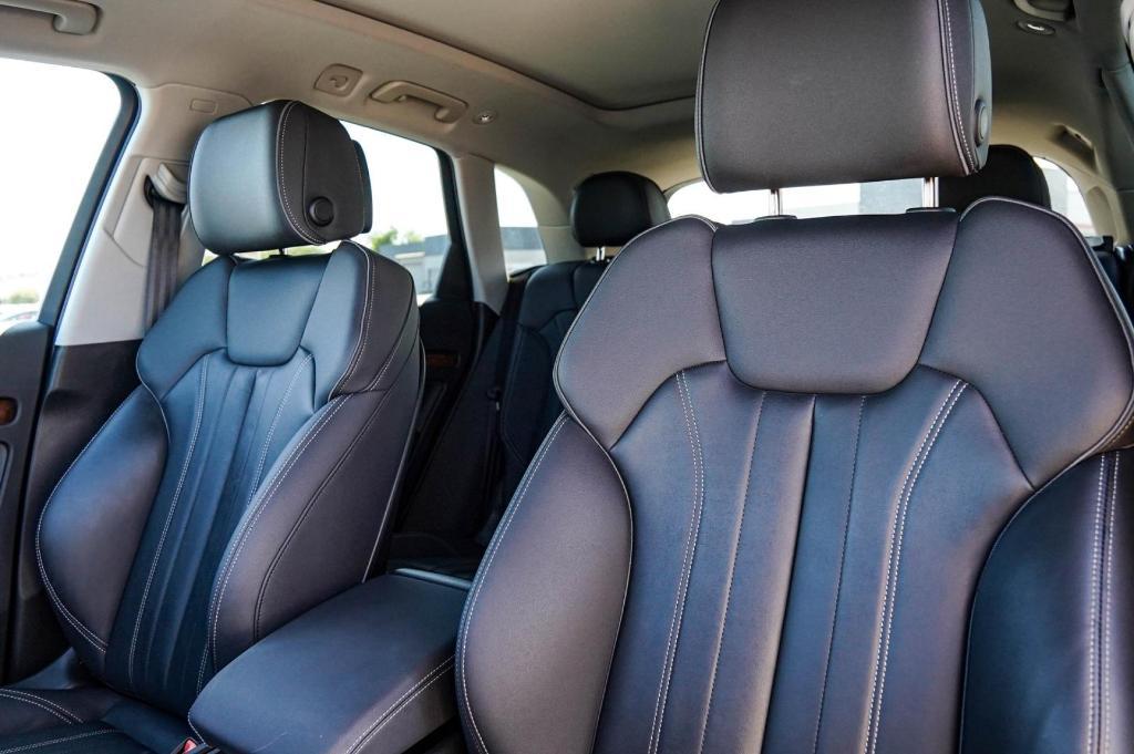 used 2022 Audi Q5 e car, priced at $38,220