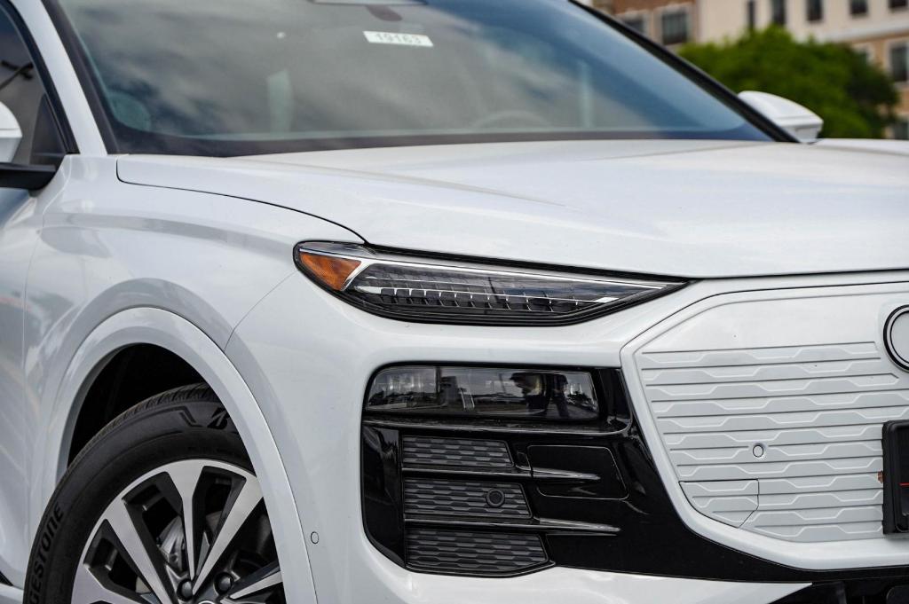 new 2025 Audi Q6 e-tron car, priced at $76,750