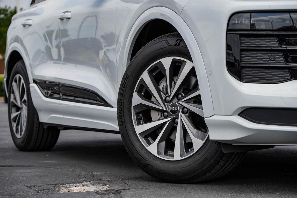 new 2025 Audi Q6 e-tron car, priced at $76,750