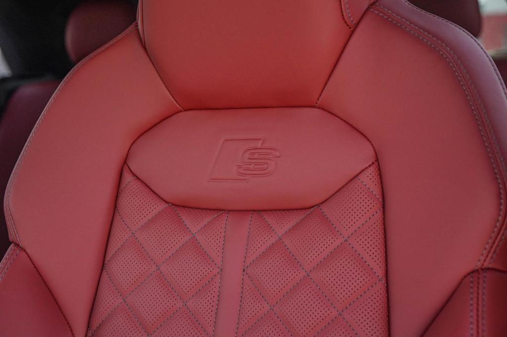 new 2025 Audi SQ8 car, priced at $115,195