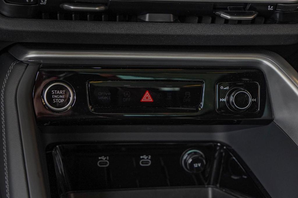 new 2025 Audi Q5 car, priced at $55,295