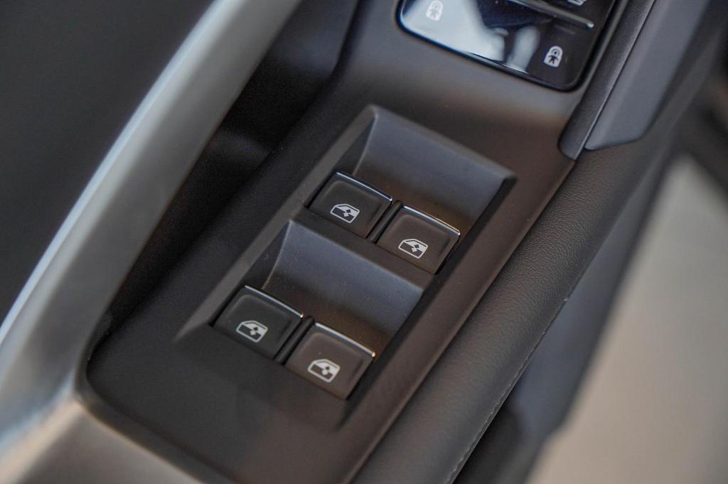 new 2025 Audi Q5 car, priced at $55,295