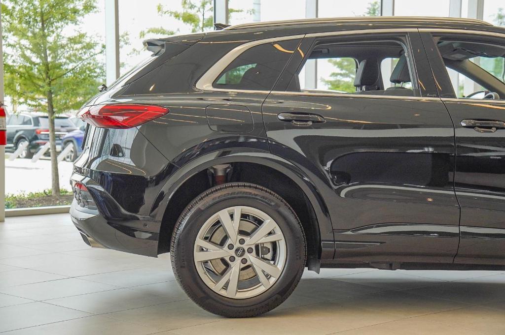 new 2025 Audi Q5 car, priced at $55,295