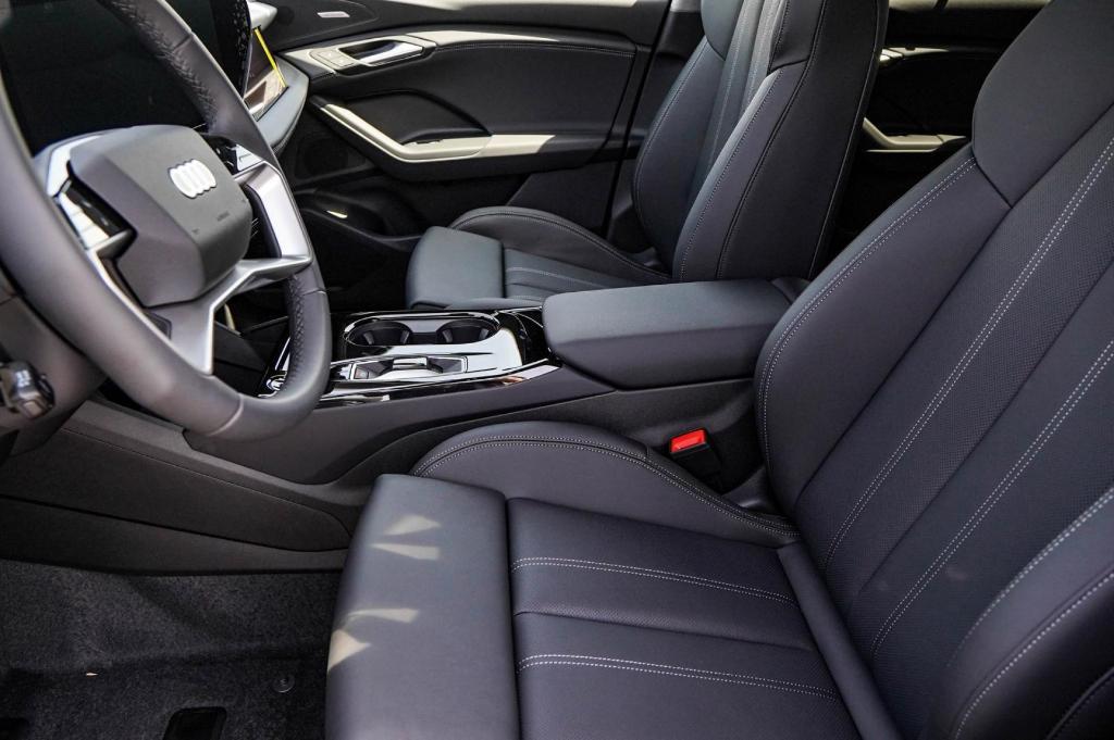 new 2025 Audi Q6 e-tron car, priced at $77,425