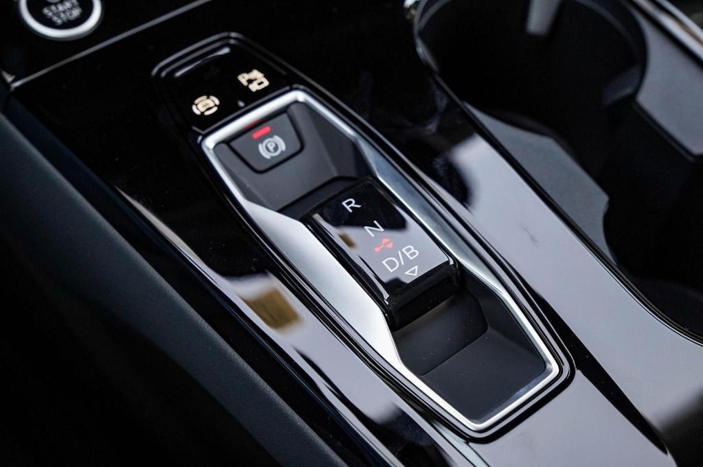 new 2025 Audi Q6 e-tron car, priced at $77,425