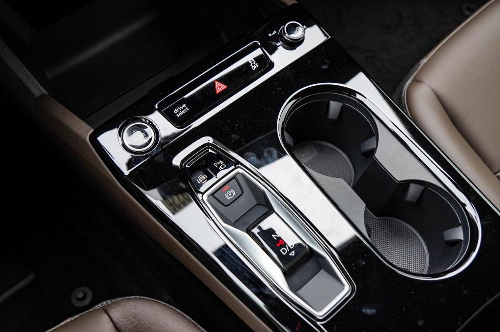 new 2025 Audi Q6 e-tron car, priced at $66,913