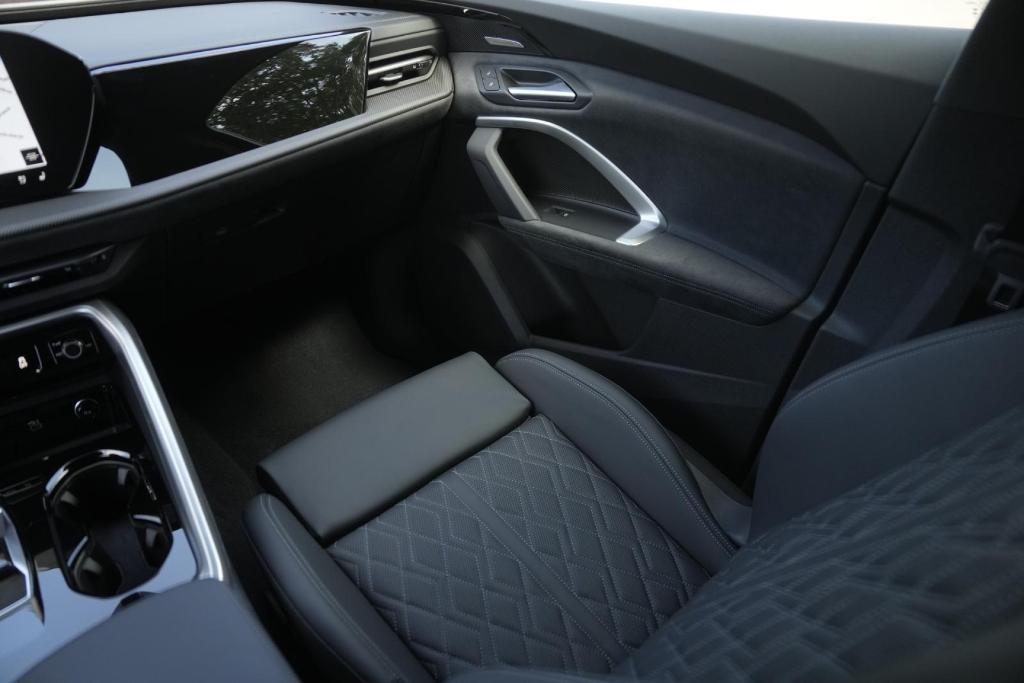 new 2025 Audi SQ5 car, priced at $74,265