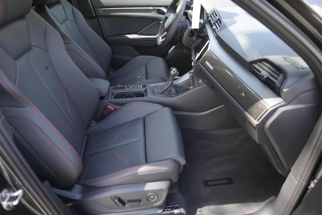 new 2025 Audi Q3 car, priced at $41,924