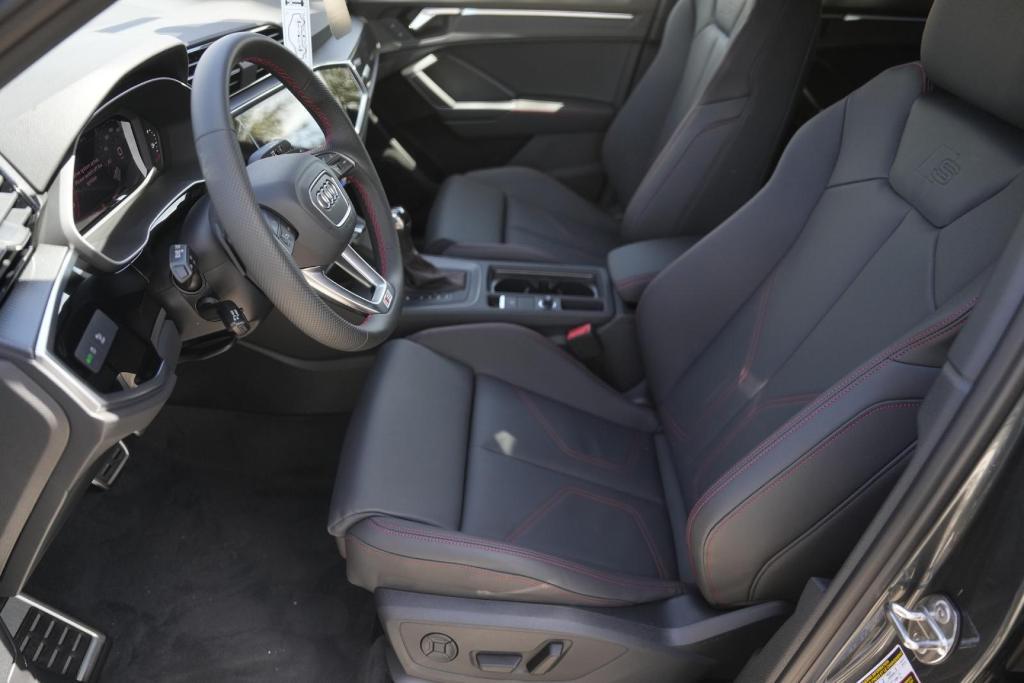 new 2025 Audi Q3 car, priced at $41,924