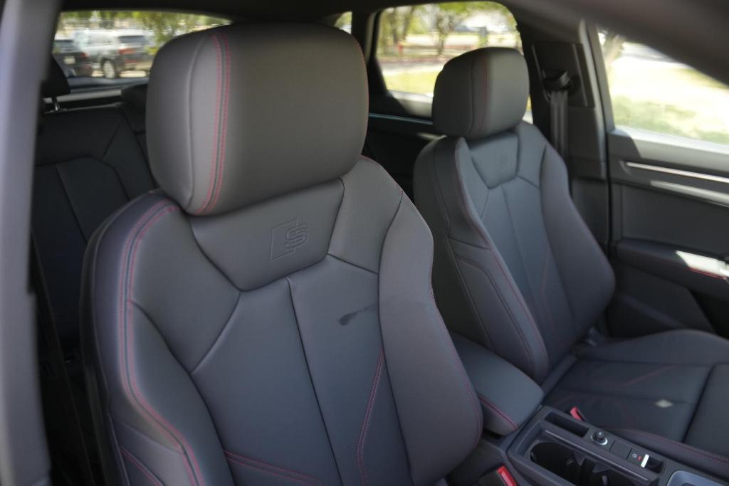 new 2025 Audi Q3 car, priced at $41,924