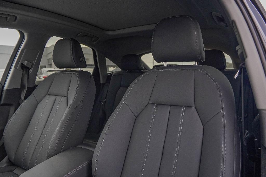 new 2025 Audi Q5 car, priced at $55,193