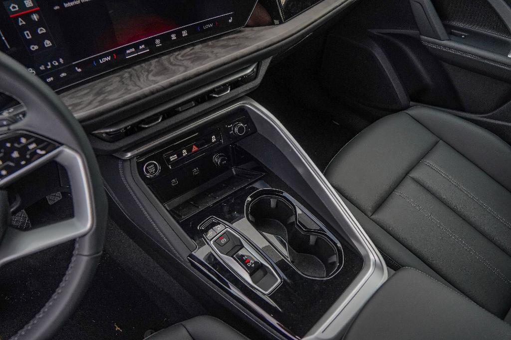 new 2025 Audi Q5 car, priced at $55,193