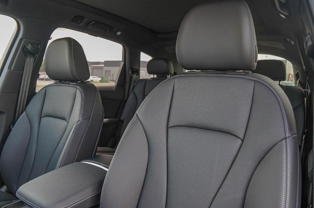 new 2025 Audi Q7 car, priced at $65,754