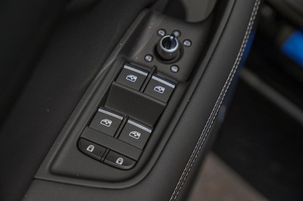 new 2025 Audi Q7 car, priced at $65,754