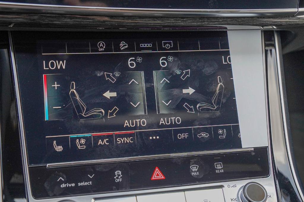 new 2025 Audi Q7 car, priced at $65,754