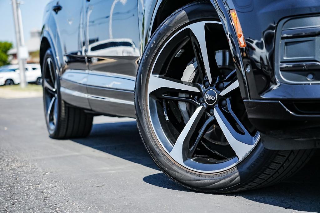 used 2019 Audi Q7 car, priced at $19,695