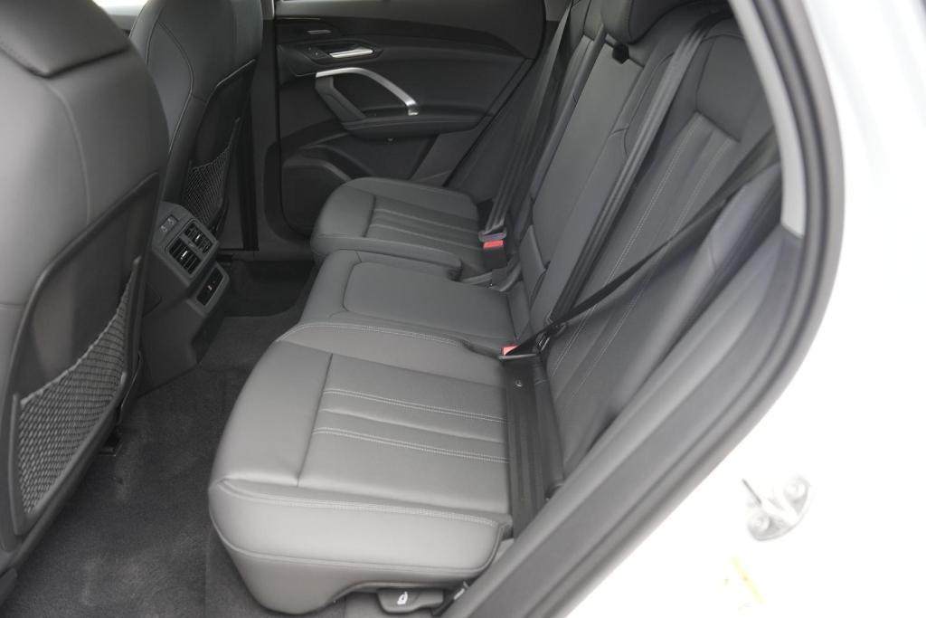 new 2025 Audi Q5 car, priced at $58,627
