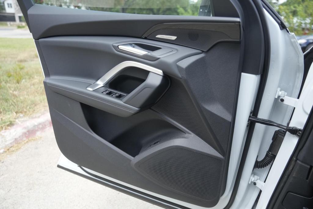 new 2025 Audi Q5 car, priced at $58,627