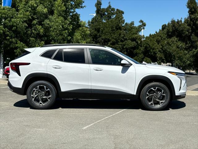 new 2025 Chevrolet Trax car, priced at $25,385