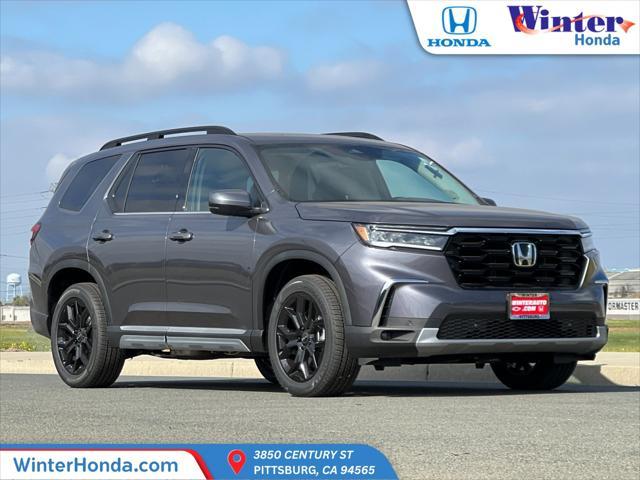 new 2025 Honda Pilot car, priced at $53,195