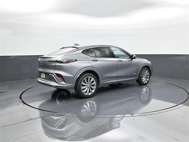 new 2025 Buick Envista car, priced at $30,500