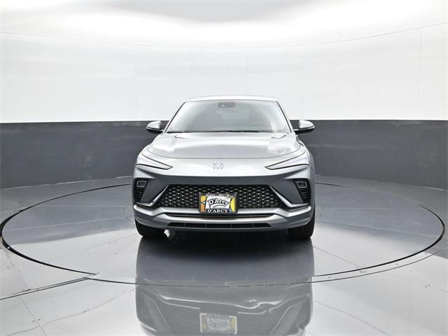 new 2025 Buick Envista car, priced at $30,500
