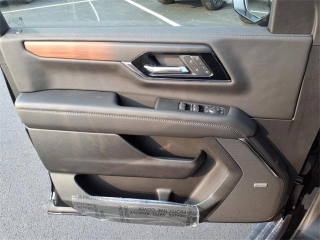 new 2025 GMC Yukon XL car, priced at $96,049