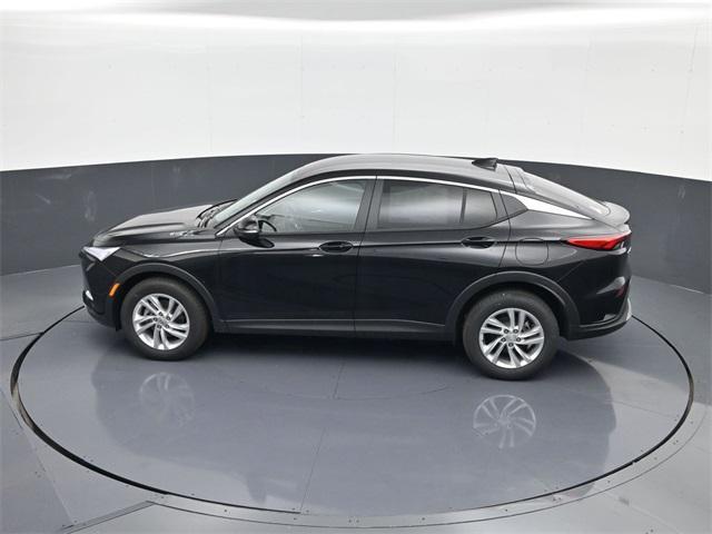 new 2025 Buick Envista car, priced at $24,876