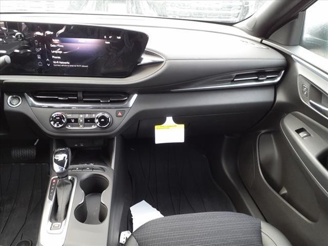 new 2025 Buick Envista car, priced at $26,858