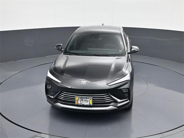new 2025 Buick Envista car, priced at $24,876