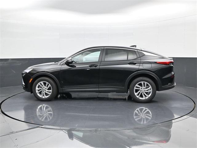 new 2025 Buick Envista car, priced at $24,876