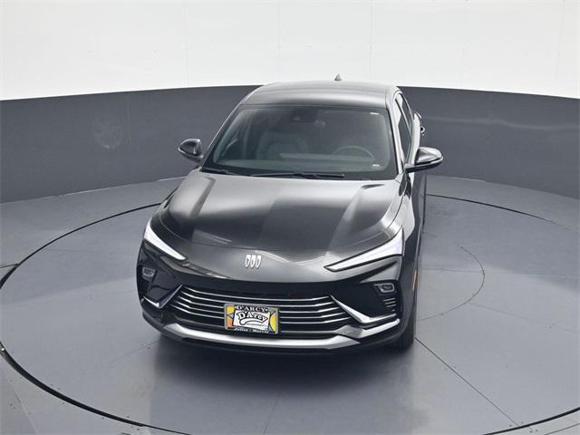 new 2025 Buick Envista car, priced at $25,031