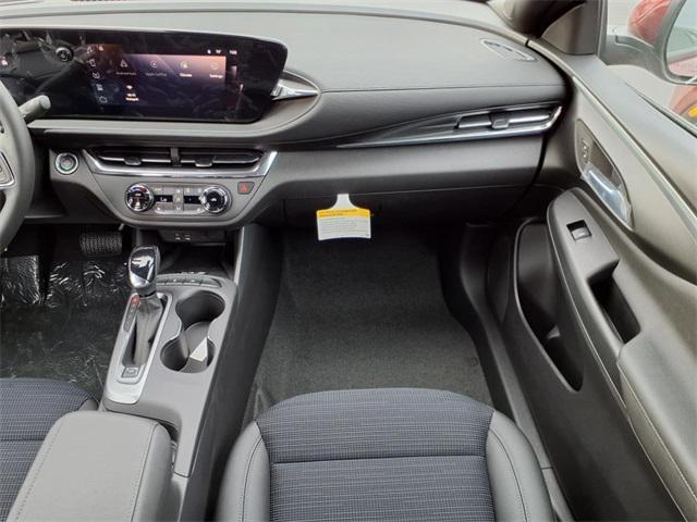new 2025 Buick Envista car, priced at $26,858