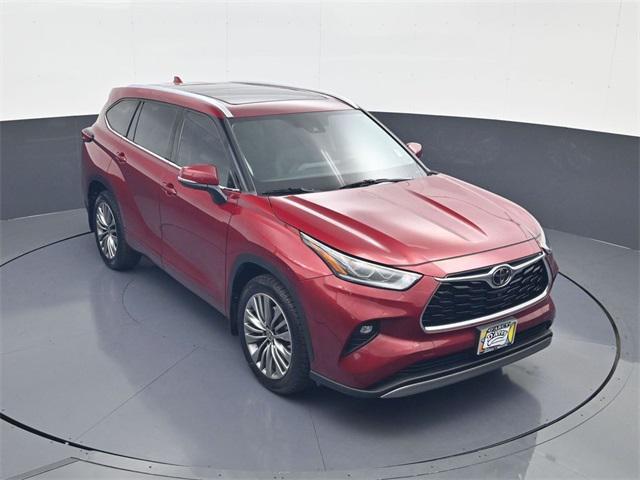 used 2022 Toyota Highlander car, priced at $42,500