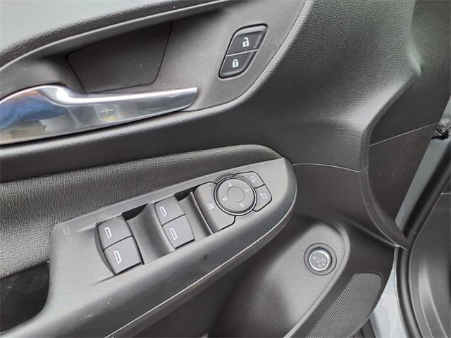 new 2025 Buick Envista car, priced at $25,251